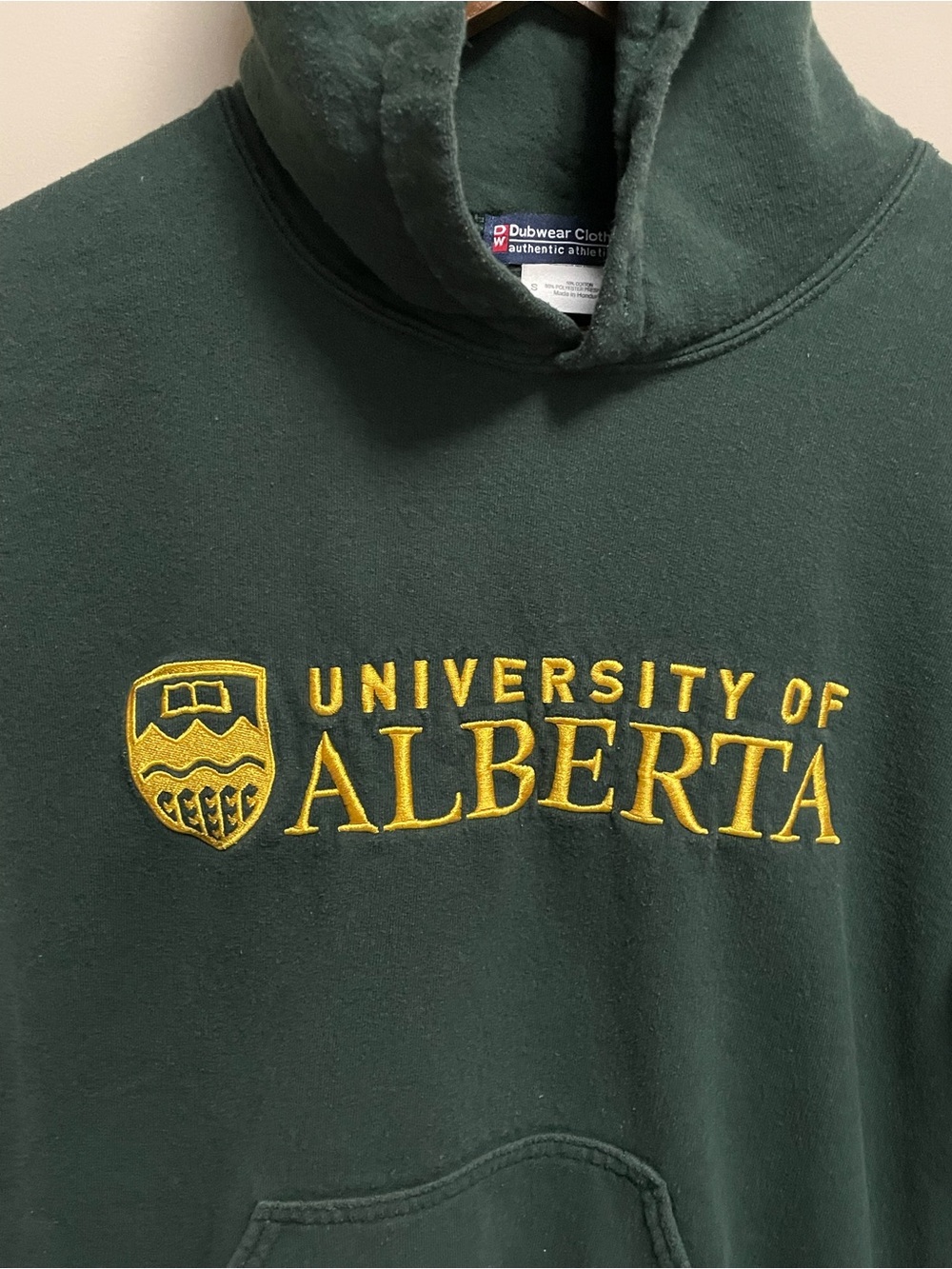 University of Alberta UofA Green Hoodie Embroidered Logo Men’s Small - Picture 3 of 9